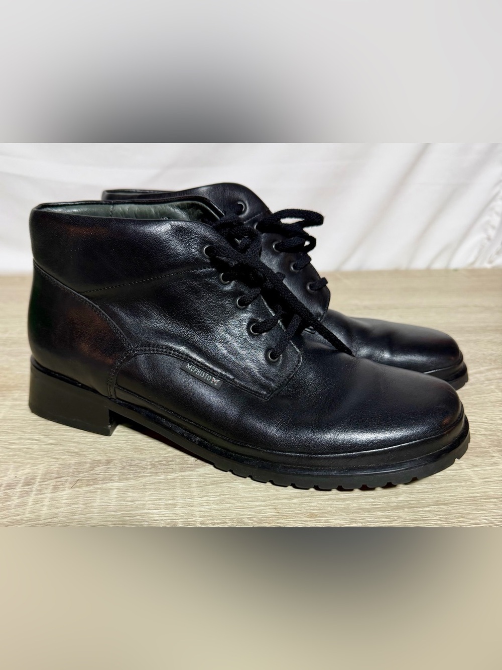 Mephisto Women’s Leather Black Ankle Boots, High Quality and Handcrafted, Size 9